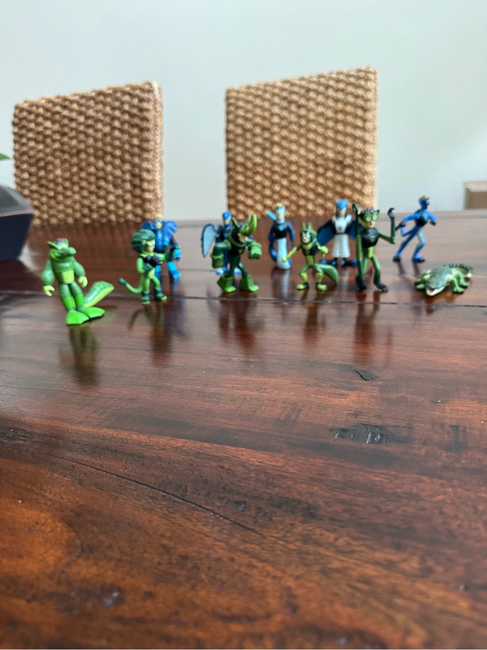 Wild Kratts Wicked Cool Toys Lot of 11 Action Figures PBS Kids 2014